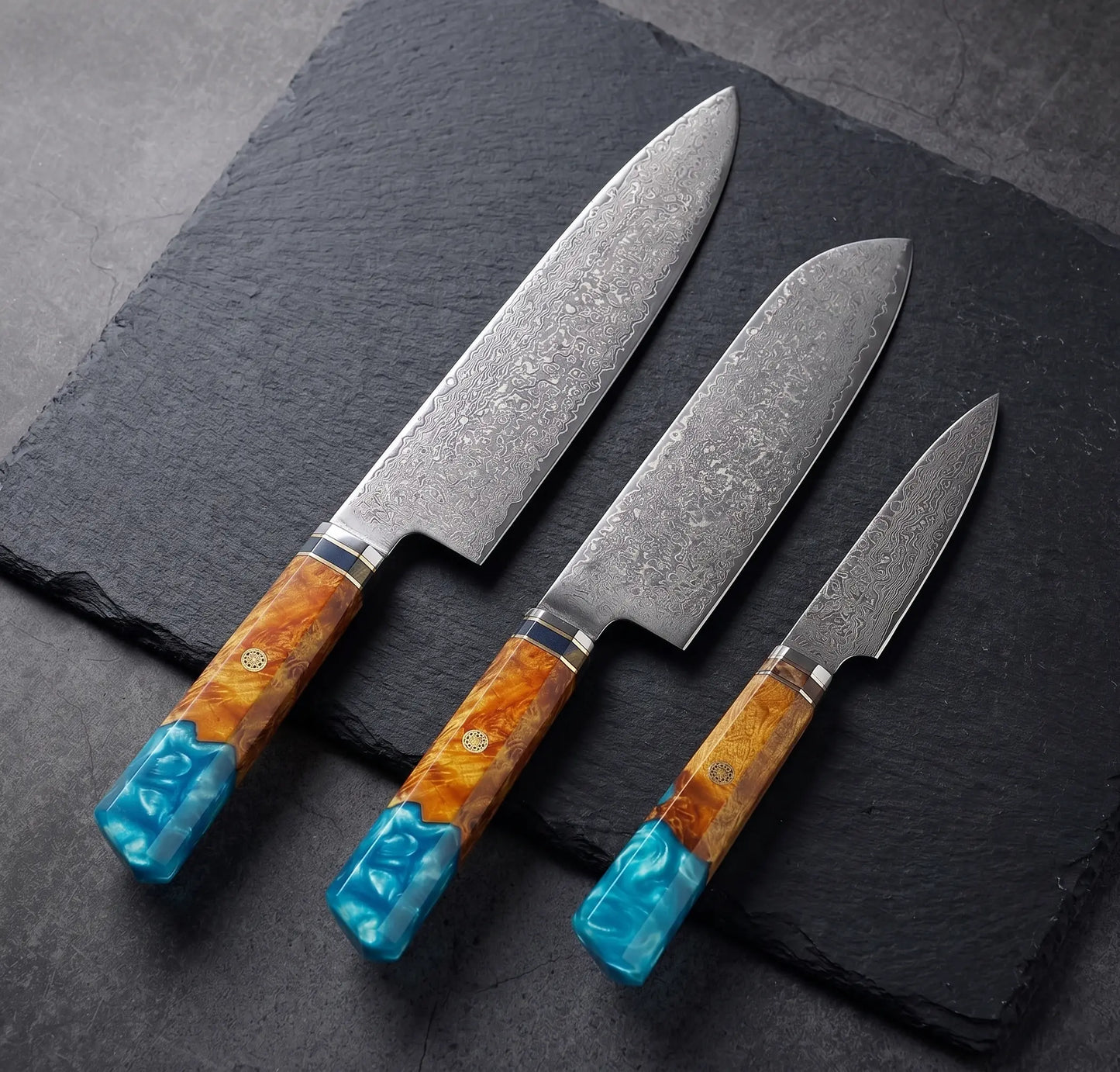 Finitions et manches ergonomiques assortis du trio de couteaux japonais